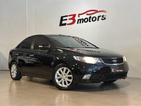 KIA CERATO 1.6 SEDAN 16V GASOLINA 4P MANUAL